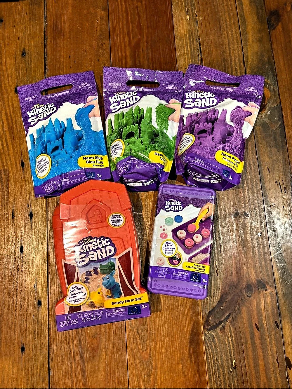 Kinetic Sand Bundle Set with Neon Bags and Cookie Box